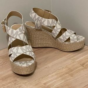 Michael Kors 8.5 New Wedges